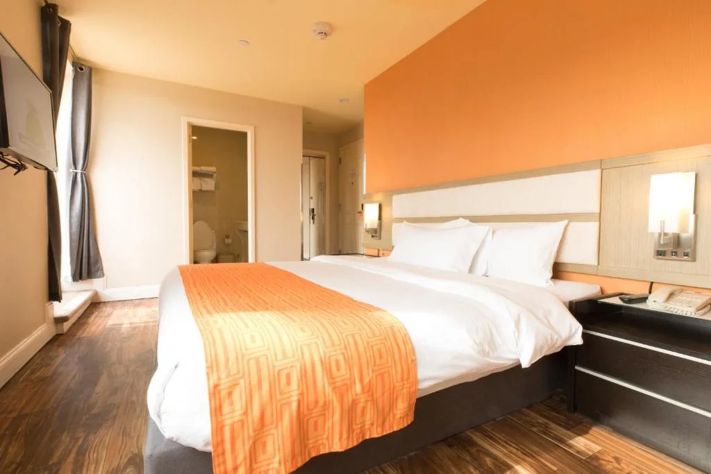 Romana Hotel - NYC — photo 12